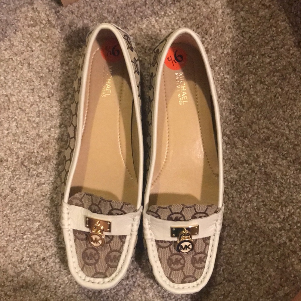 Brand new Michael Kors Hamilton loafers